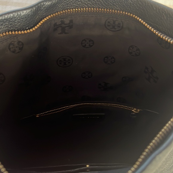 Tory Burch Bombe Fold-Over Crossbody/Clutch Bag - Picture 15 of 15